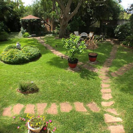 Avenue O Bed And Breakfast Галвестон Экстерьер фото