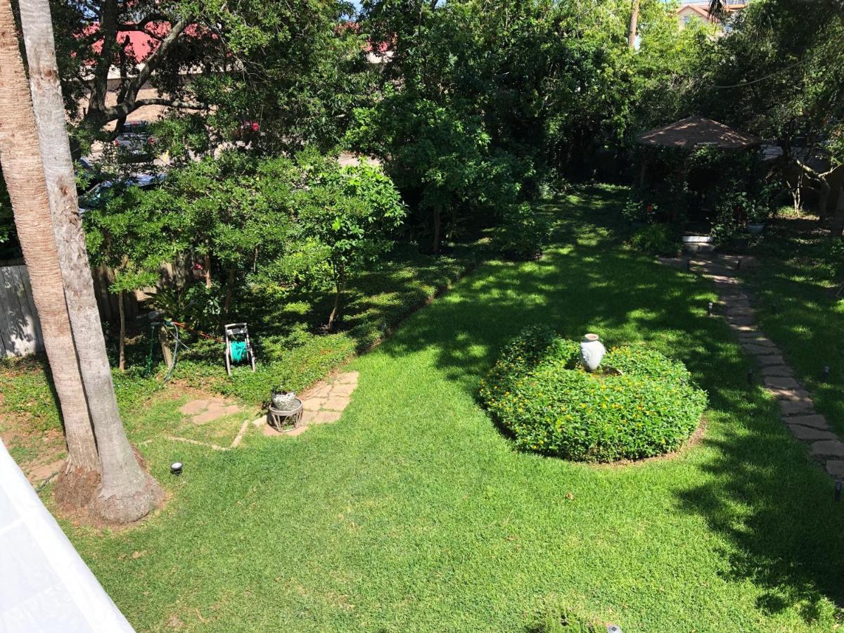 Avenue O Bed And Breakfast Галвестон Экстерьер фото